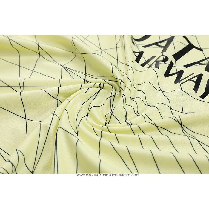 Tuta da Track
 Paris Saint-Germain Jordan 23-24 Manica Corta
 Giallo
 - Pantaloncini
